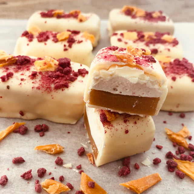 White Caramallow Mini Bar (Raspberry Mallow & Lemon Caramel) - Truffle & Thyme
